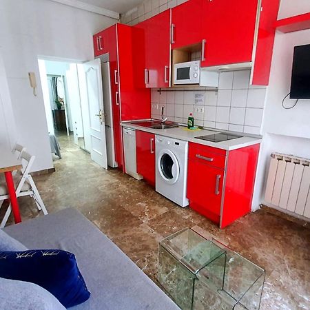 Apartamentos Econostay Fuencarral マドリード エクステリア 写真