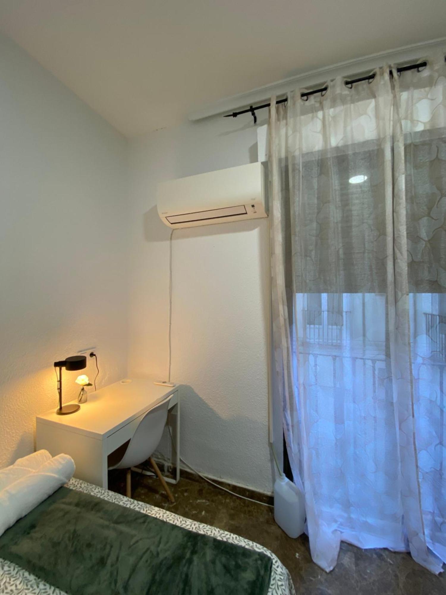 Apartamentos Econostay Fuencarral マドリード エクステリア 写真