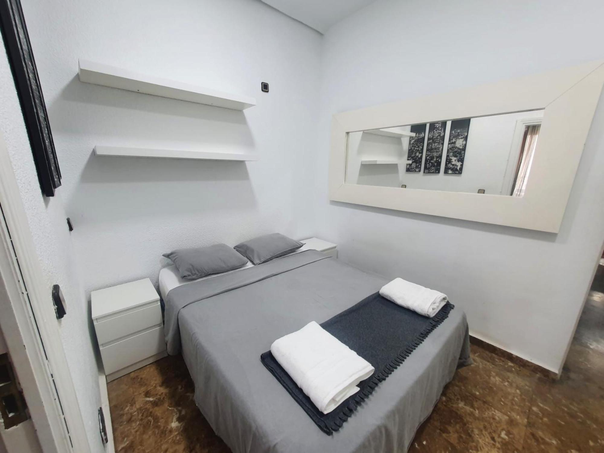 Apartamentos Econostay Fuencarral マドリード エクステリア 写真